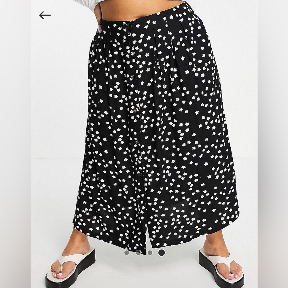 ASOS daisy print skirt US22